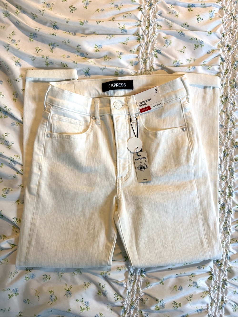 NWT Express Cropped Skinny Denim Perfect Stretch+ High-Rise Distressed Jeans